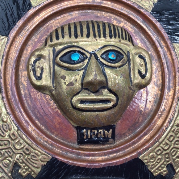 Vintage Peruvian Wall Plates – Handcrafted Copper and Brass Decorative Plates - Picture 4 of 12